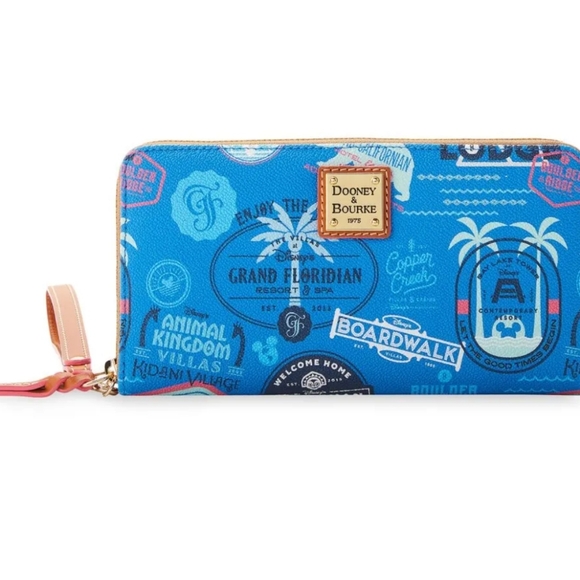Donney & Burke /Disney Vacation Club / Wristlet Wallet/Blue /Women/New - Picture 1 of 7
